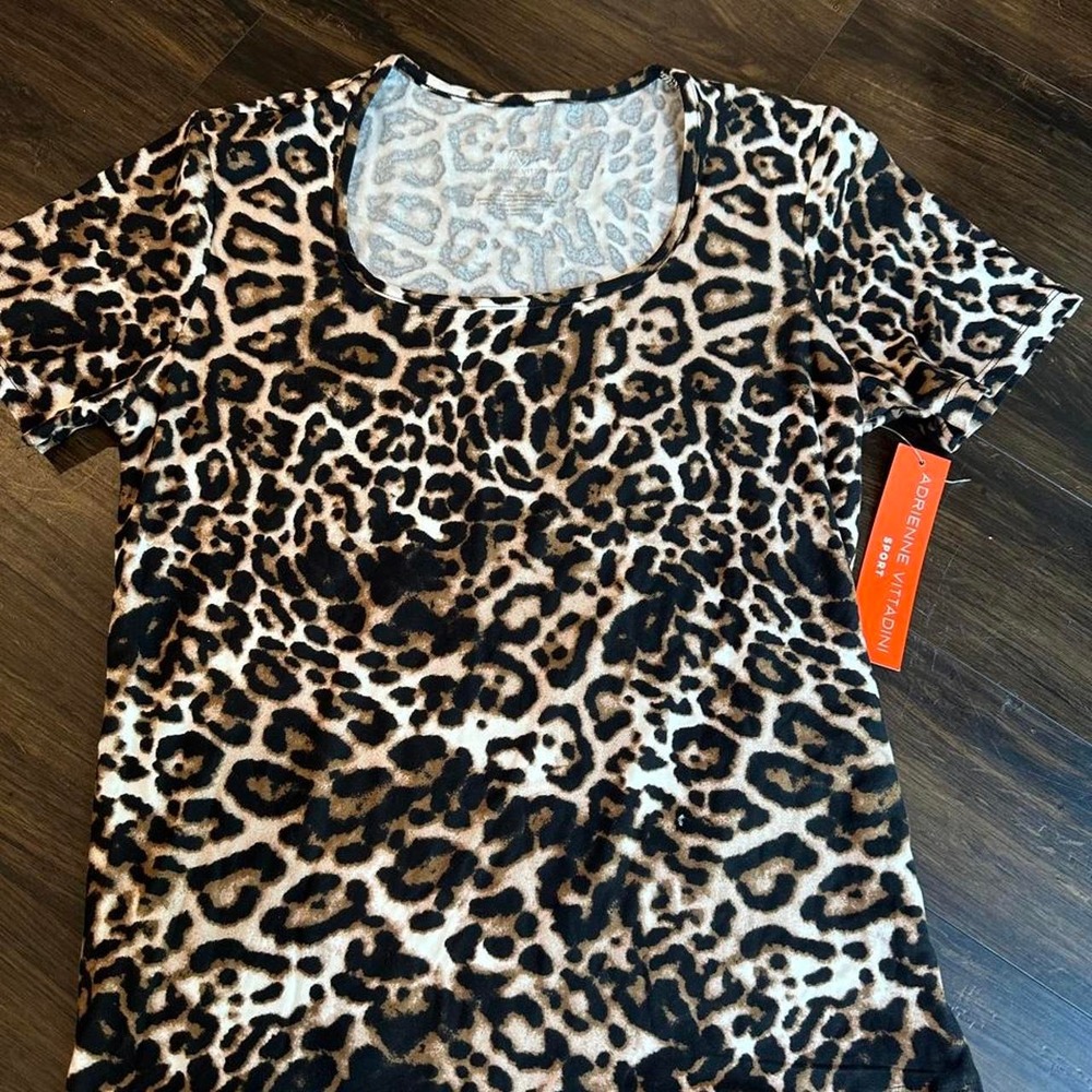 Adrienne Vittadini Leopard Tee Siz
